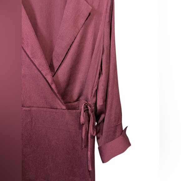 NEW, Addition Elle, Satin Wrap Dress with Tailored Collar, Plus Size 16W, Plum - Picture 5 of 8